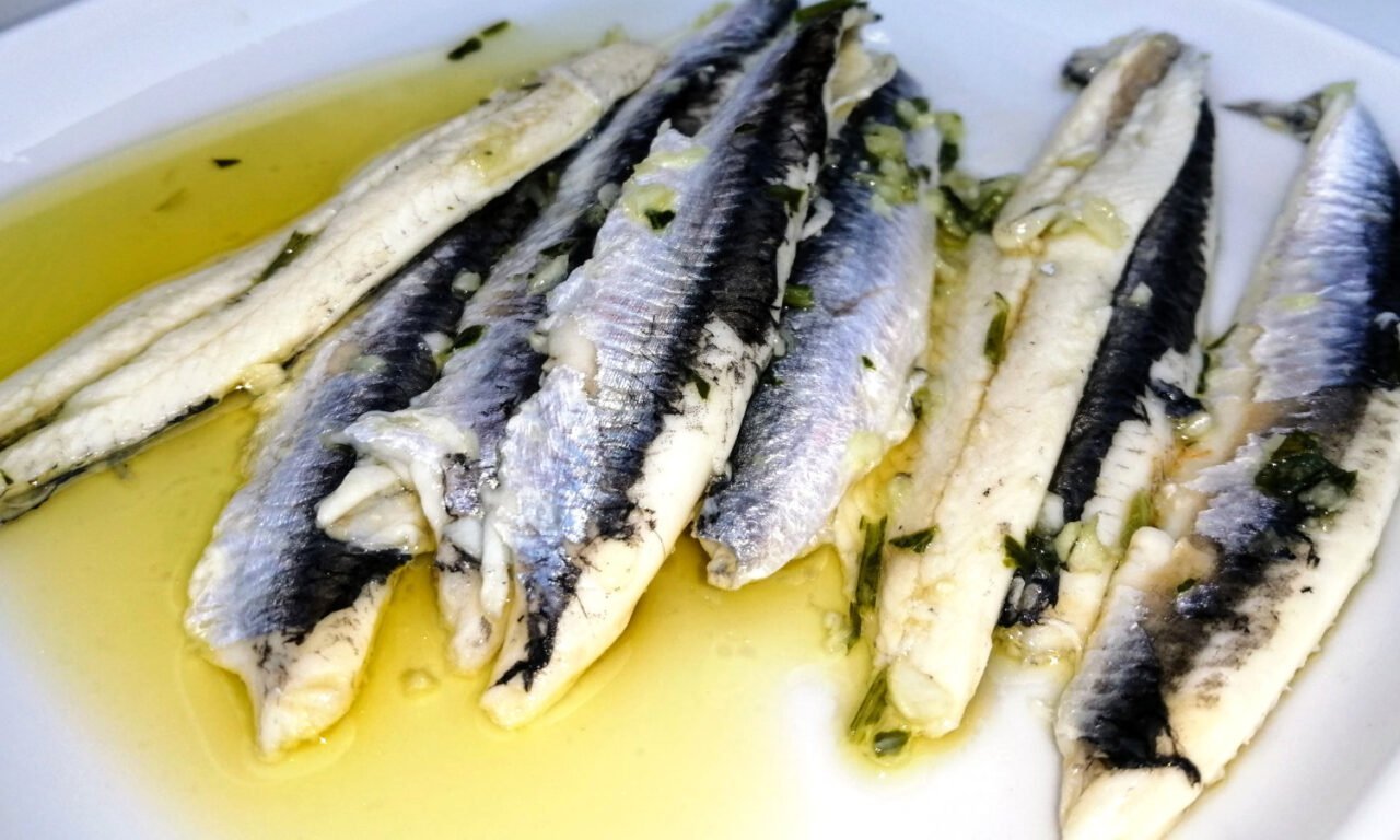 Boquerones – Spanish Anchovies with Garlic and Olive Oil - The Spanish ...