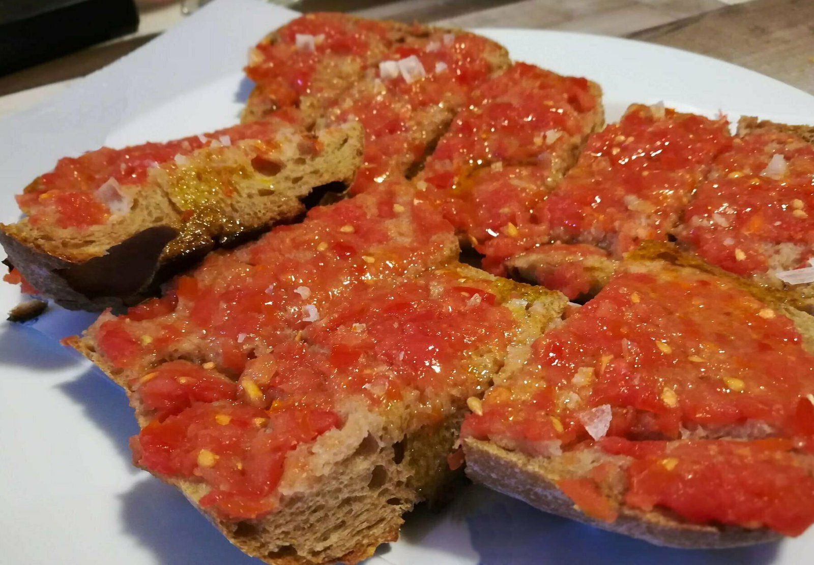 5 Authentic Spanish Recipes Prepared In Under 30 Minutes   Pan Con Tomate 1800x1250 1 