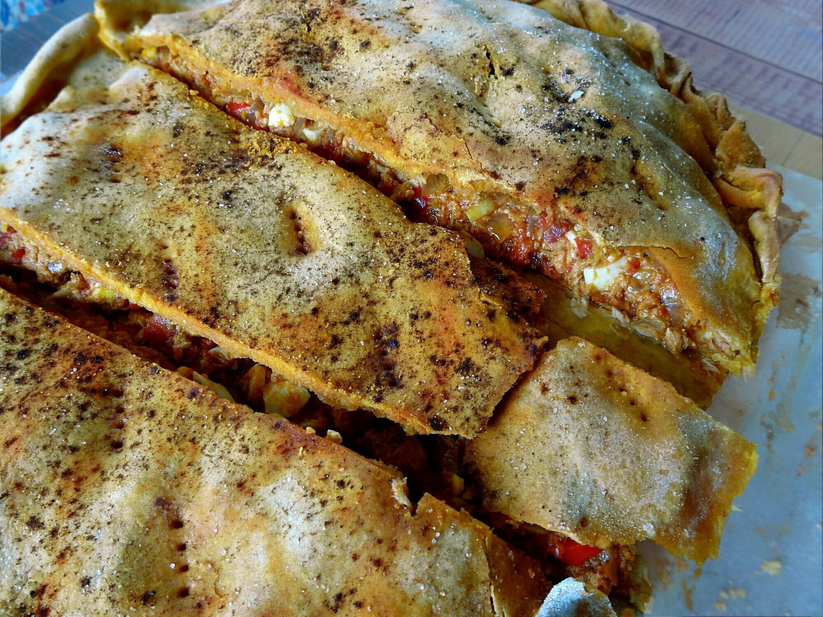 empanada-gallega an Empanada gallega cut close