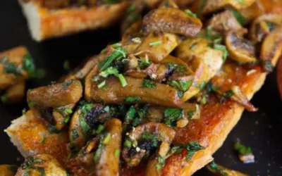 Spanish Garlic Mushrooms (Champiñones Al Ajillo)