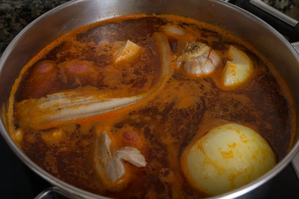 a large pot of Fabada Asturiana