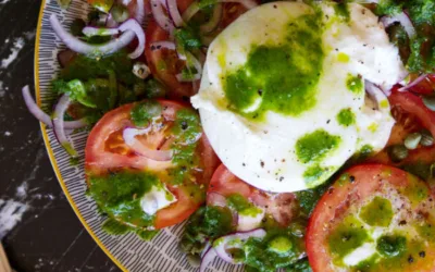 Tomato burrata salad with basil and garlic dressing
