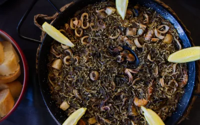 Fideua Negra With Seafood (Fideuà Negra Con Mariscos)