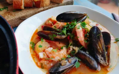 Why is the Spanish Lifestyle so Healthy? (Top 10 Reasons)