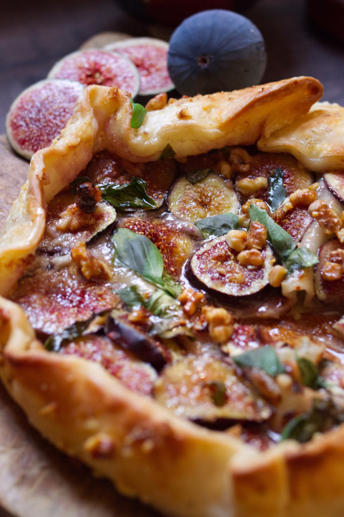A gorgonzola fig and walnut tart