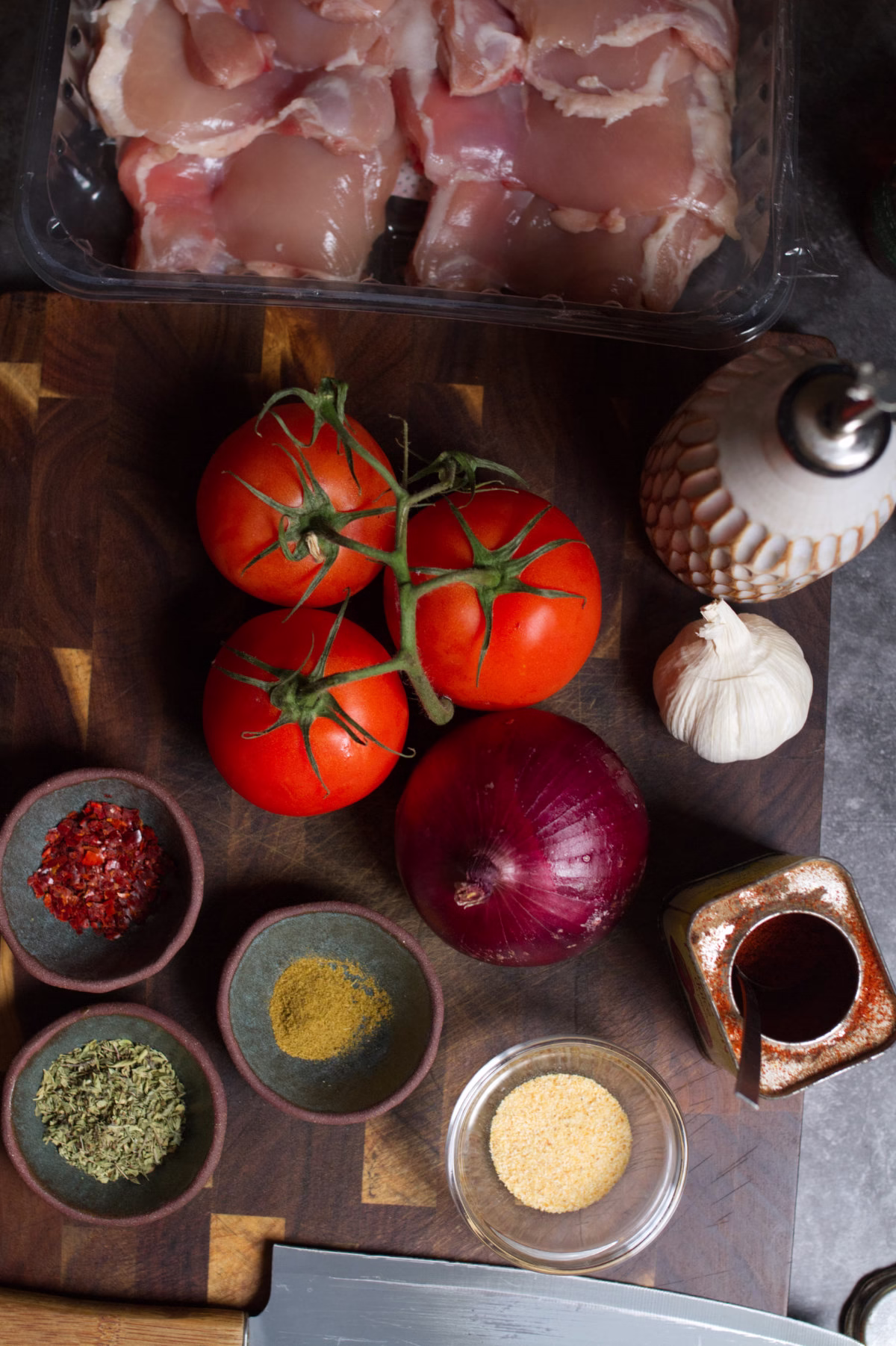 some ingredients used to make lazy boy chicken thighs