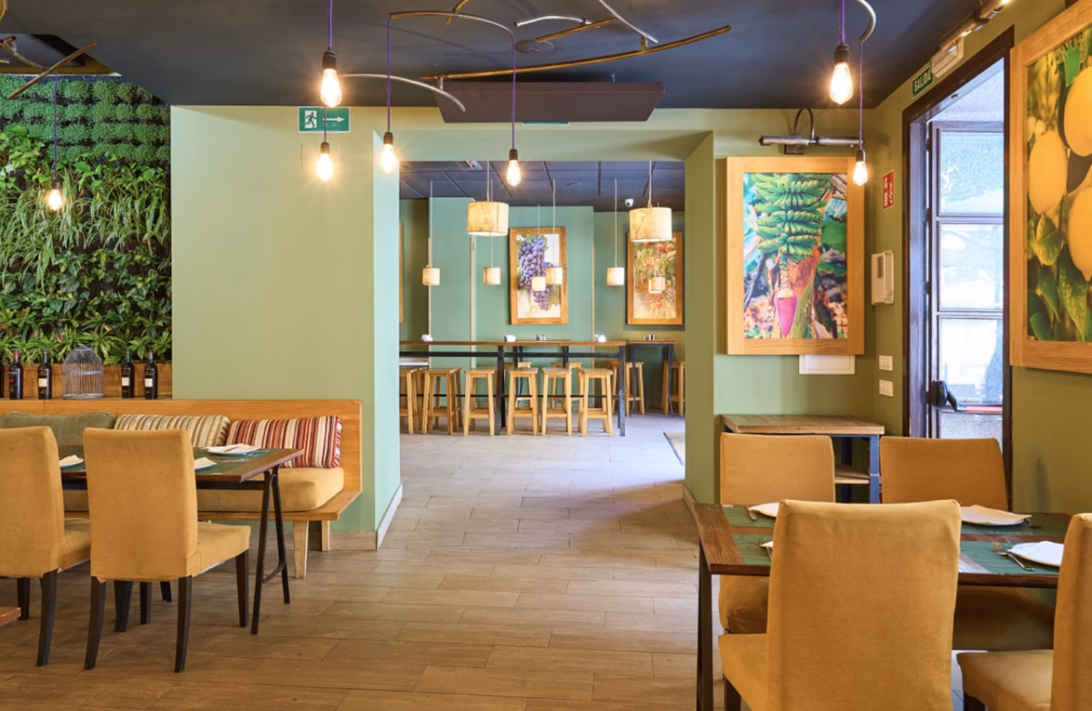 The impressive interior of Restaurant Albores